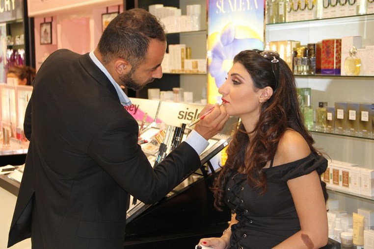 Faces Make up Session
